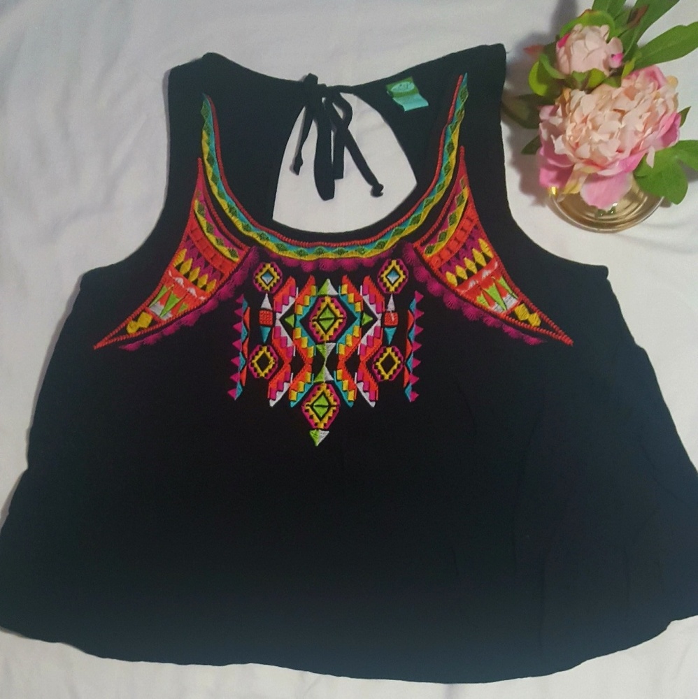 Pssst Embroidered Boho/Peasant Flowy Embroidered Tank